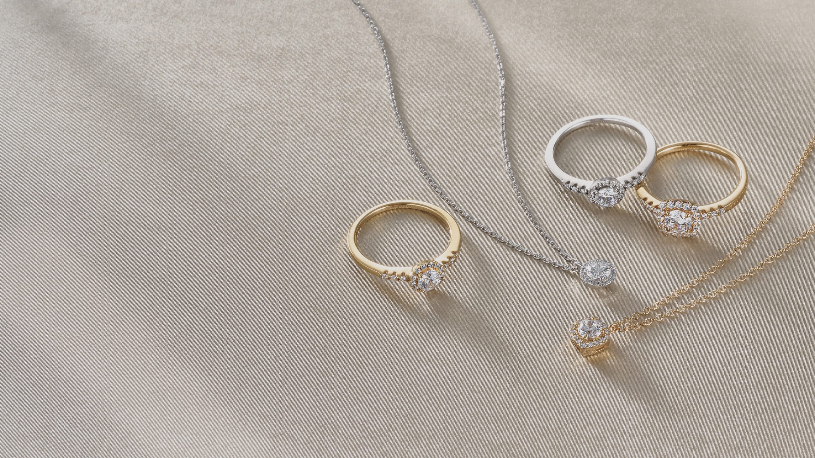 思い出のジュエリーに新しい輝きを A NEW SPARKLE FOR MEMORABLE JEWELRY あの時の思い出は色褪せず、今の時代に合わせた再加工を。